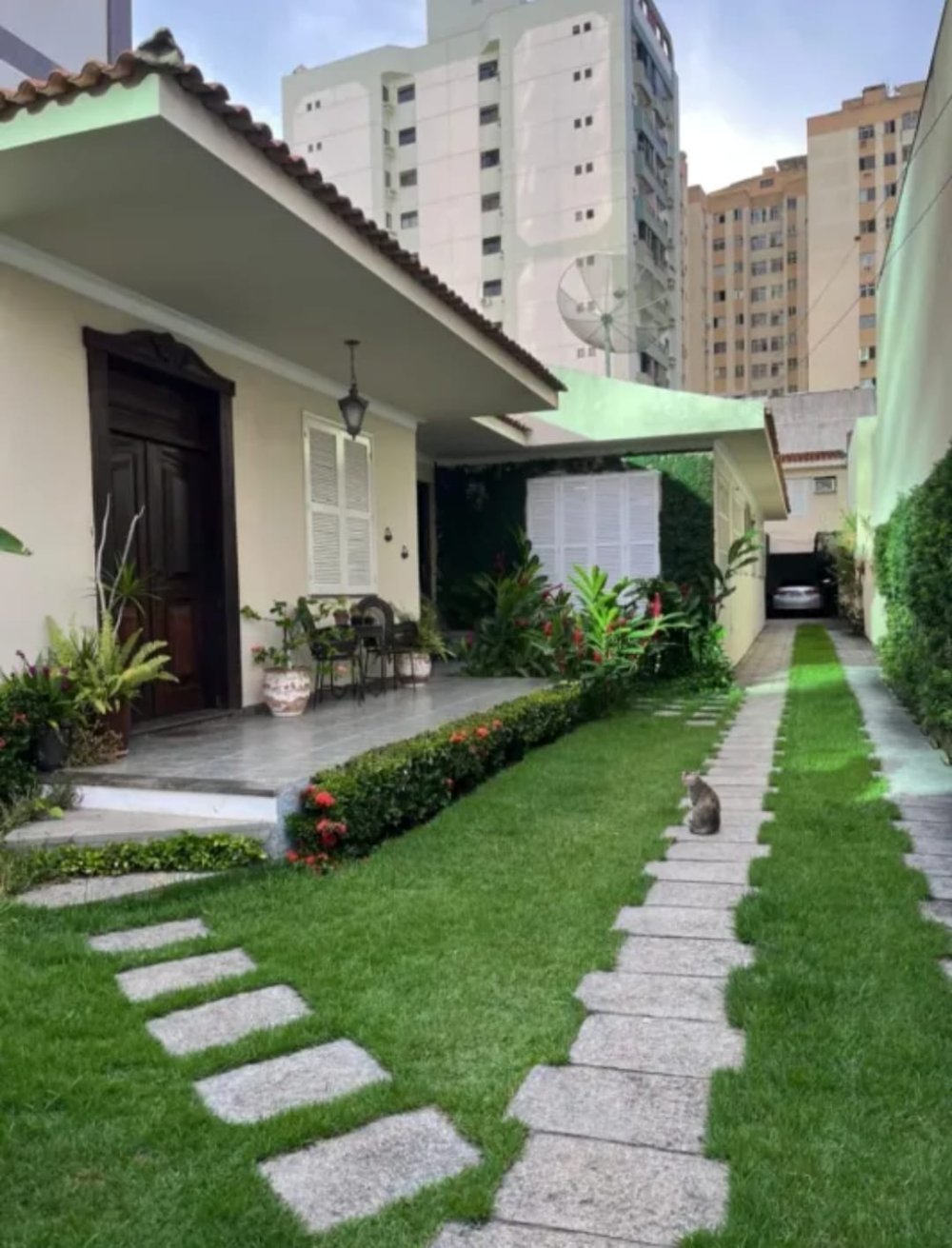 Casa Alto Padro - Venda - Centro - Campos dos Goytacazes - RJ