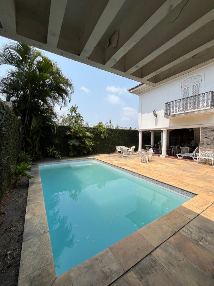 Casa - Aluguel - Centro - Campos dos Goytacazes - RJ