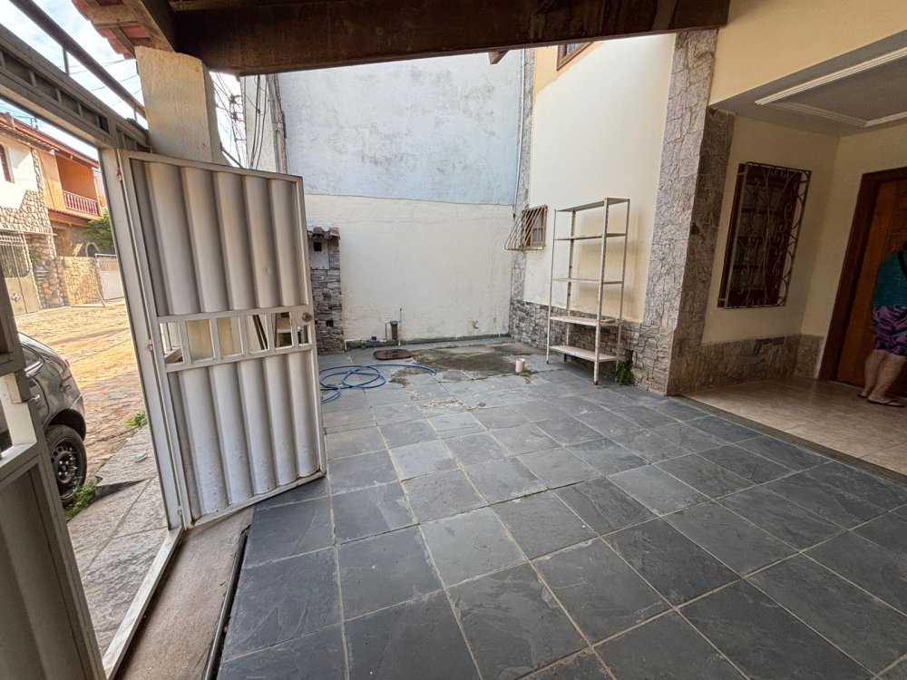 Casa - Aluguel - Parque Aurora - Campos dos Goytacazes - RJ